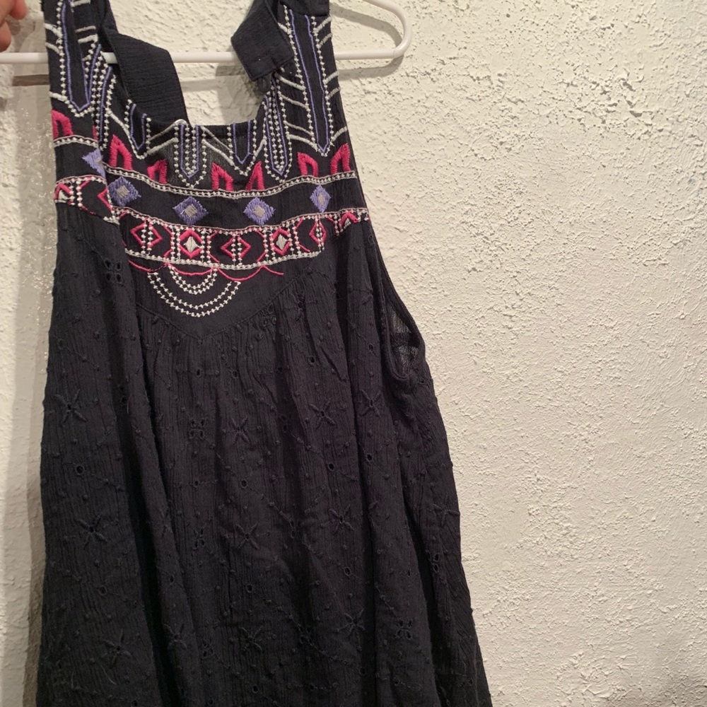 Hollister tank